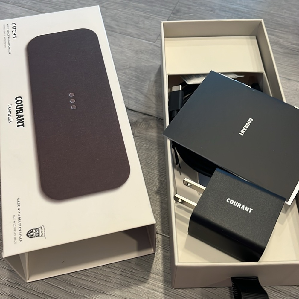 Brand New, In Box Multi Device Wireless Charger - Picture 3 of 4